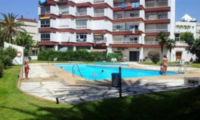 Amplío piso al lado de la playa en Nerja